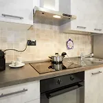 Modern Flat Per 6 Ac Parking Apartamento