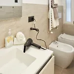 Modern Flat Per 6 Ac Parking Apartamento