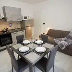 Modern Flat Per 6 Ac Parking Apartamento Aviano