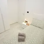 Modern Flat Per 6 Ac Parking Apartamento Aviano