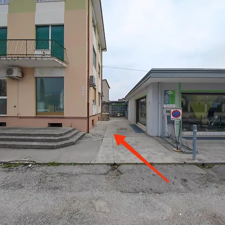 Apartment Modern Flat Per 6 Ac Parking Aviano