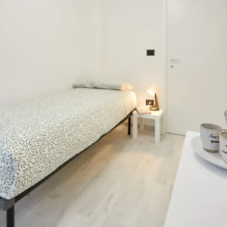 Apartment Modern Flat Per 6 Ac Parking *