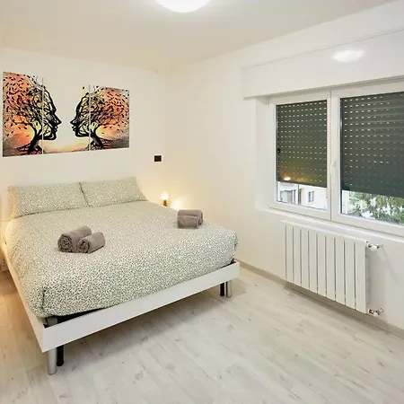 Modern Flat Per 6 Ac Parking Apartment Aviano