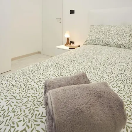 Apartment Modern Flat Per 6 Ac Parking